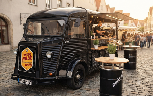 Von der Krisen-Idee zum zeitlosen Event-Highlight: Die Erfolgsstory des „Wilden Hilde Oldtimer Foodtruck"“